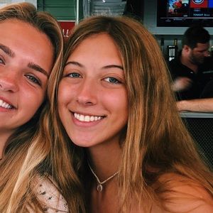 Meet your Posher, Veronica